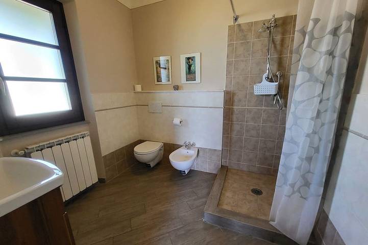 Montepigoli, privater Pool, atemberaubende Aussicht, zu Fuß zu Restaurants,Wifi! in Castiglione di Garfagnana, Garfagnana