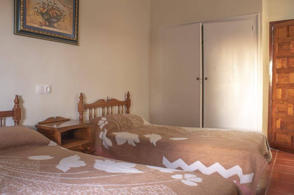 Villa Cordoba, splendido giardino, tennis e piscina in Cordoba, Provincia di Cordoba