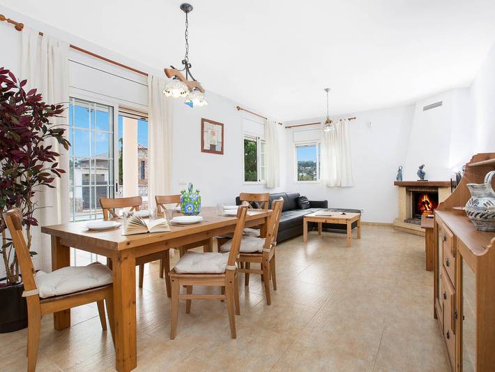 Maison calme avec piscine privée, Wi-Fi, animaux admis, parking - Lloret de Mar in Aiguaviva Parc, Vidreres