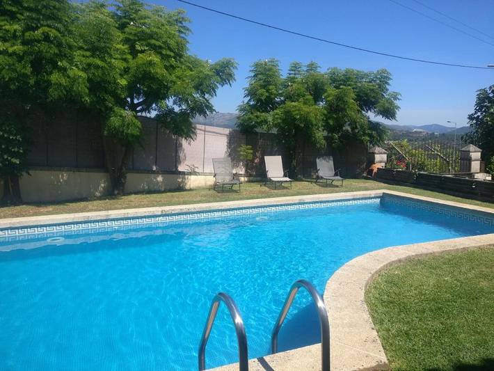 Location de vacances pour 9 personnes, avec jardin ainsi que piscine et vue, animaux acceptés dans Arco de Baúlhe - 3