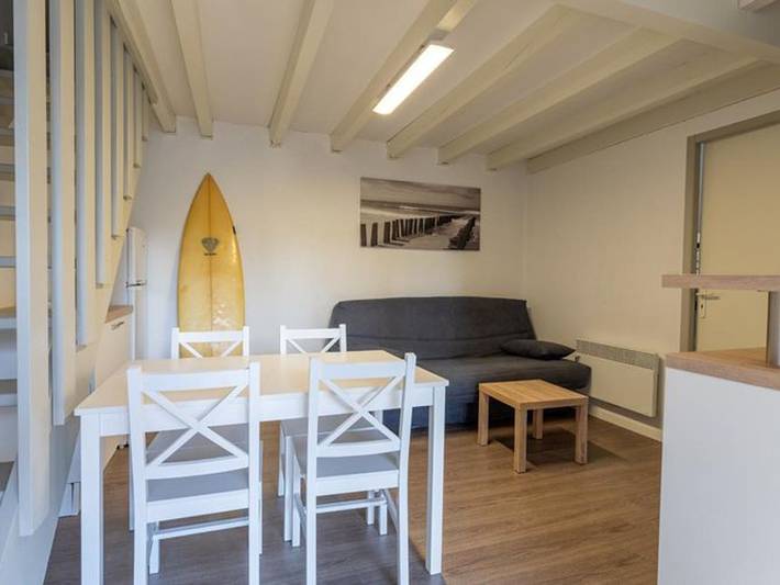 Appartement de vacances pour 5 personnes, avec piscine et terrasse