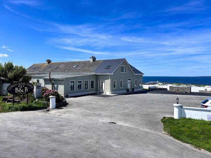 Bed & breakfast for 3 people, with Garden and View in Lahinch