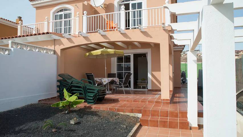 Ferienhaus für 6 Personen, mit Pool und Terrasse sowie Garten