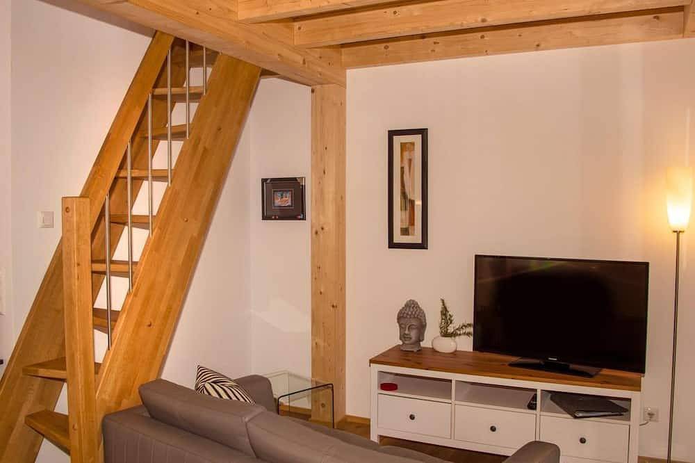 Ganze Wohnung, Ferienwohnung Rubin - Ferienhaus Weitblick in Burg Eltz, Burgen (Mosel)