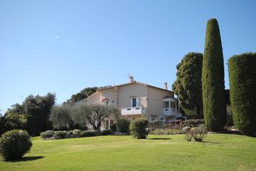 Location De Vacances pour 10 Personnes dans Mouans-Sartoux, Région de Cannes, Photo 3