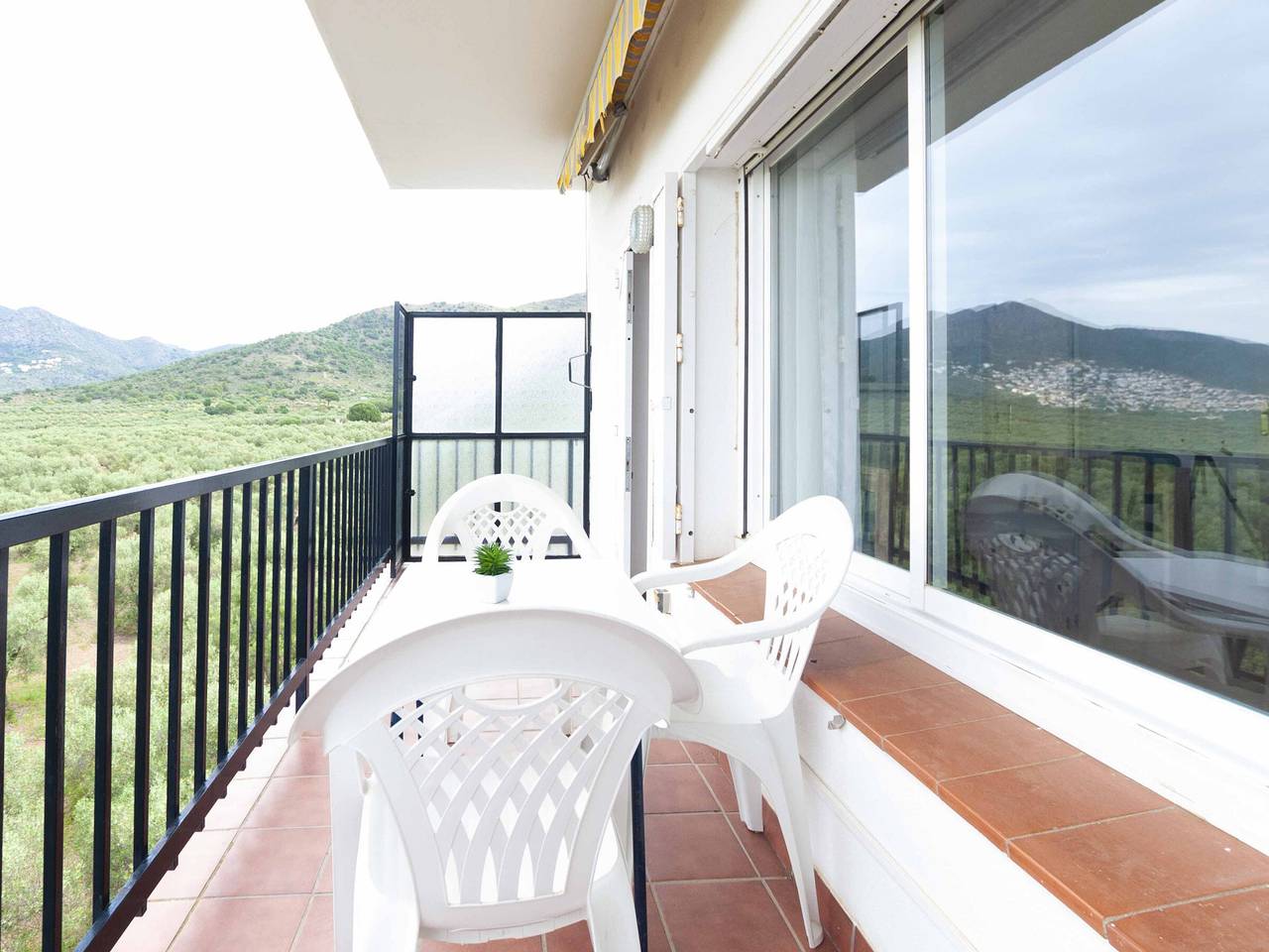 Appartamento intero, Bright apartment with pool and parking in Roses in Roses, Upper Empordà