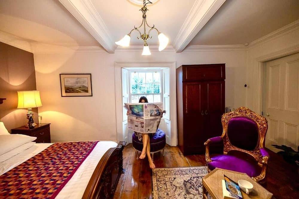 Clone Country House - Heritage 11-Br country house with beautiful garden in County Wicklow