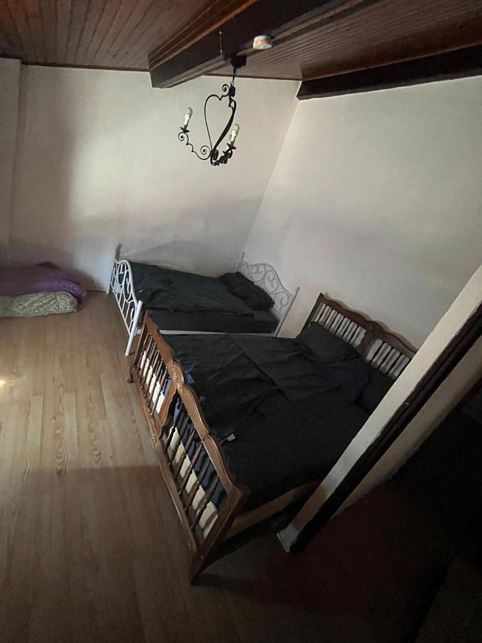 Location de vacances pour 11 personnes, avec terrasse et vue, animaux acceptés dans Dommartin-lès-Cuiseaux - 2