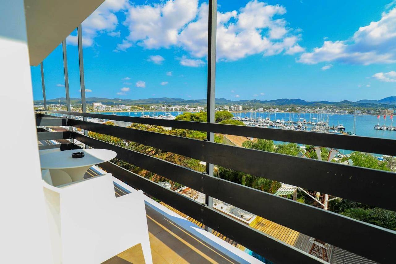 Es Mitjorn Hotel in Ocean Beach Ibiza, Sant Antoni de Portmany