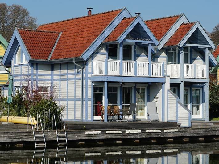 Ferienhaus für 4 Personen, mit Balkon und Terrasse