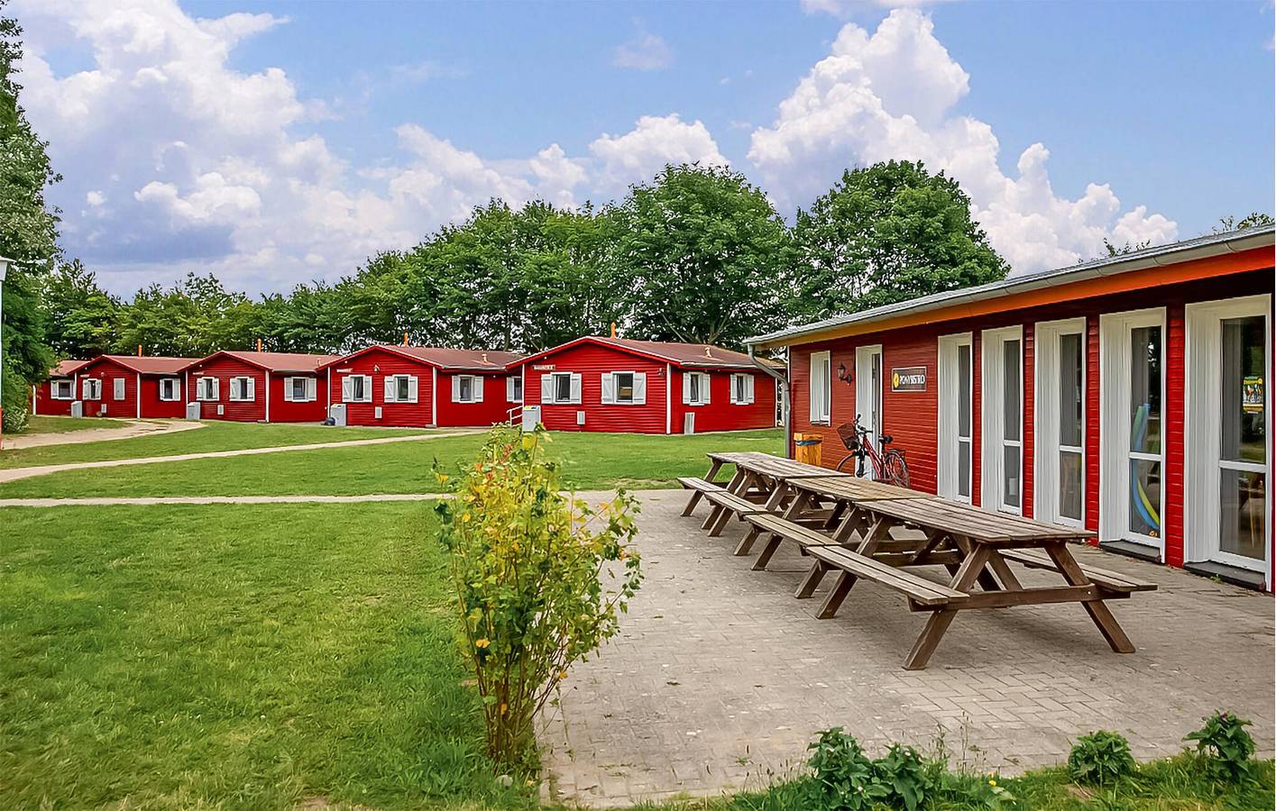 Gemütliche 70 m² große Wohnung mit Terrasse, WLAN und Parkplatz – 400 m vom Strand entfernt in Barth, Vorpommern-Rügen