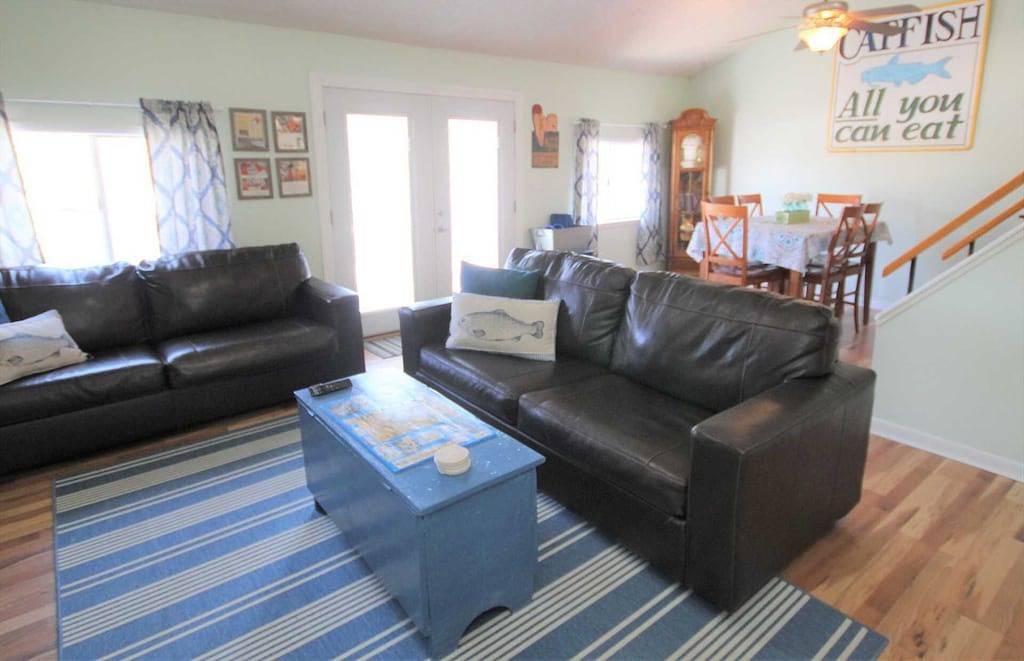 Log Cabin for 8 People in Lake of the Ozarks, Ozark Mountains