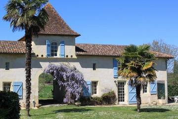 Gîte pour 4 personnes, avec jardin et piscine à Gamarde-les-Bains