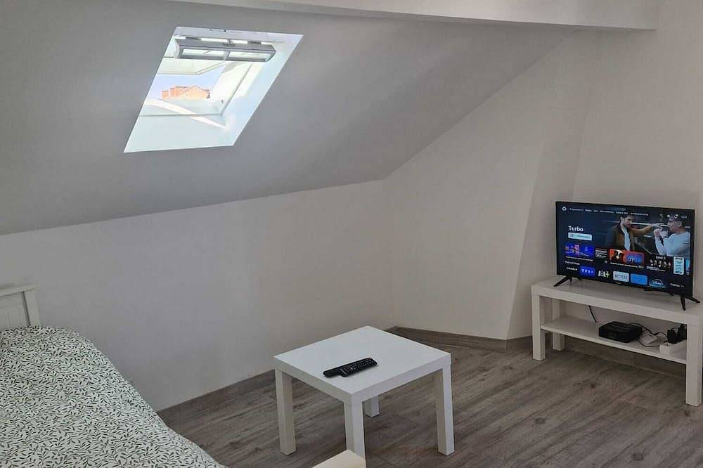 Entire apartment, Cosy F2 in Argenteuil - Ideal for business or leisure stays in Argenteuil, Val-d'Oise