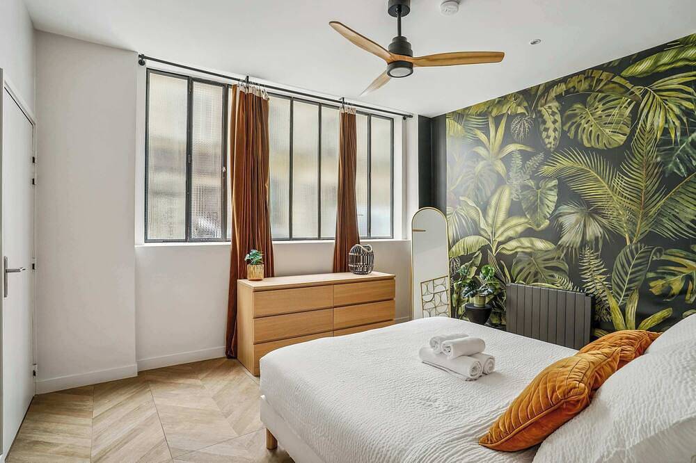 Ganze Wohnung, Luxury family Duplex, 4 bdrs 10P - Republique in 10e Arrondissement, Paris