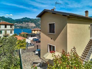 Villa mit pool für 6 Personen, mit Terrasse und Pool sowie Ausblick, mit Haustier in Malcesine