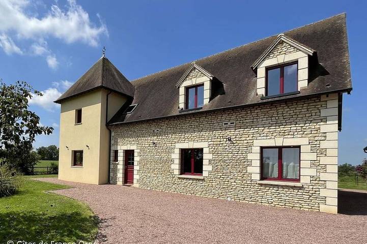 Gîte pour 12 personnes, avec jardin