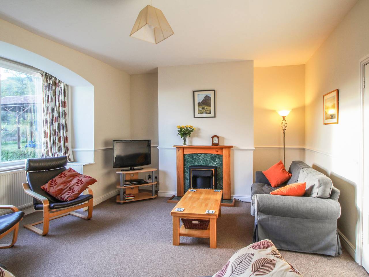 Pensychnant Cottage in Penmaenmawr, Snowdonia