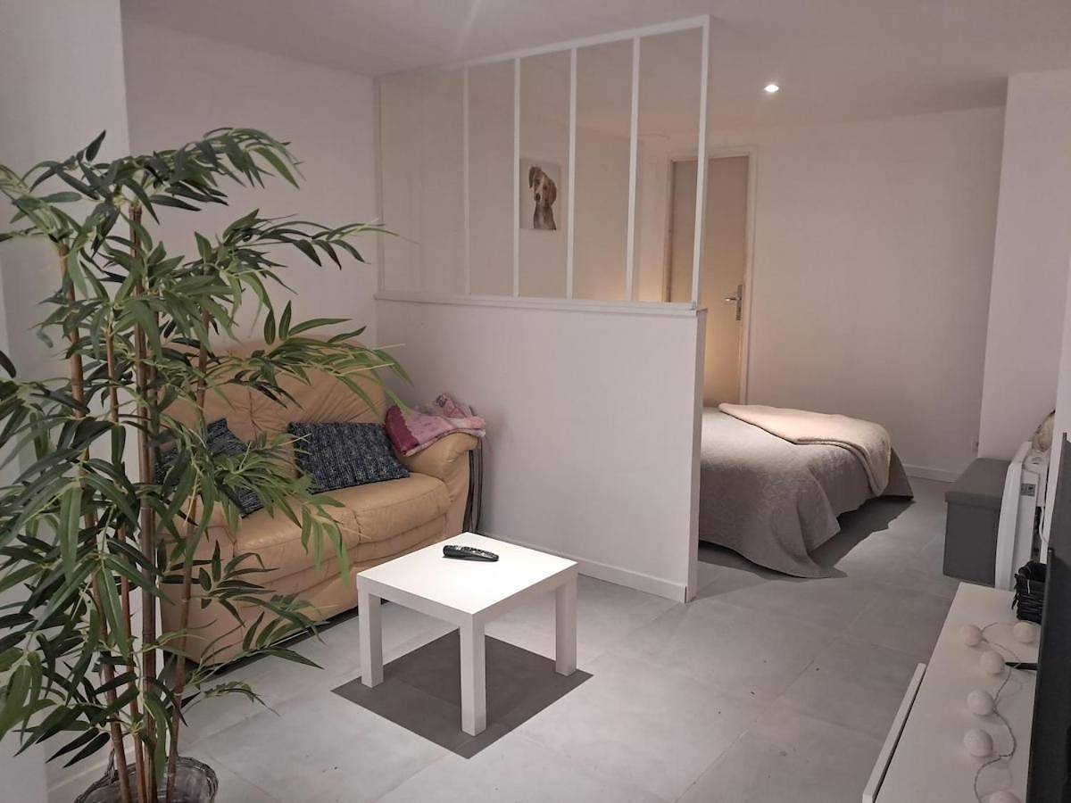 Appartement entier, T2 neuf très cosy in Boujan-sur-Libron, Côte méditerranéenne (France)