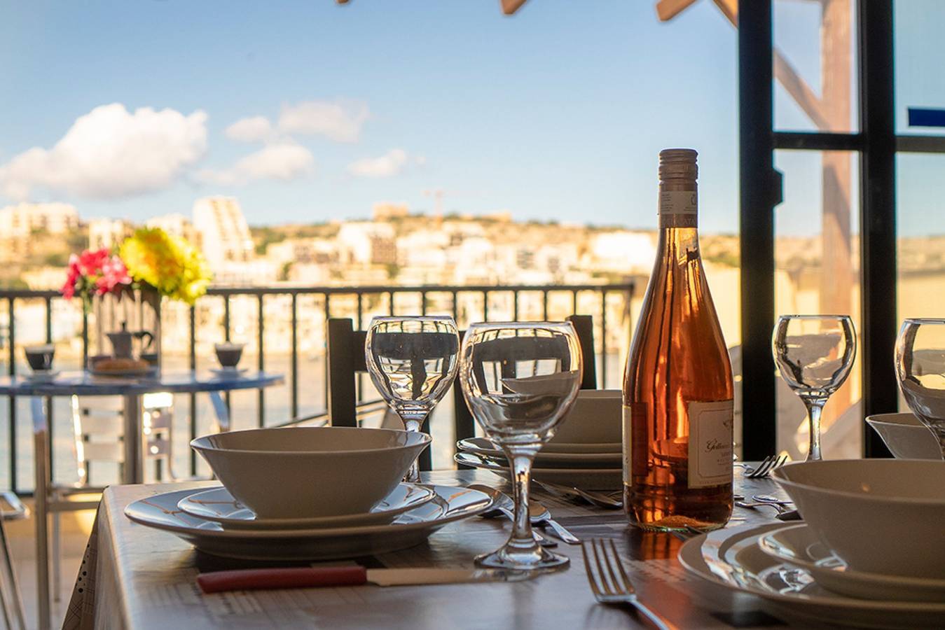 Entire apartment, Getawaysmalta - Harbour Lights Seafront Penthouse in St Paul's Bay in St. Paul's Bay, Malta Island
