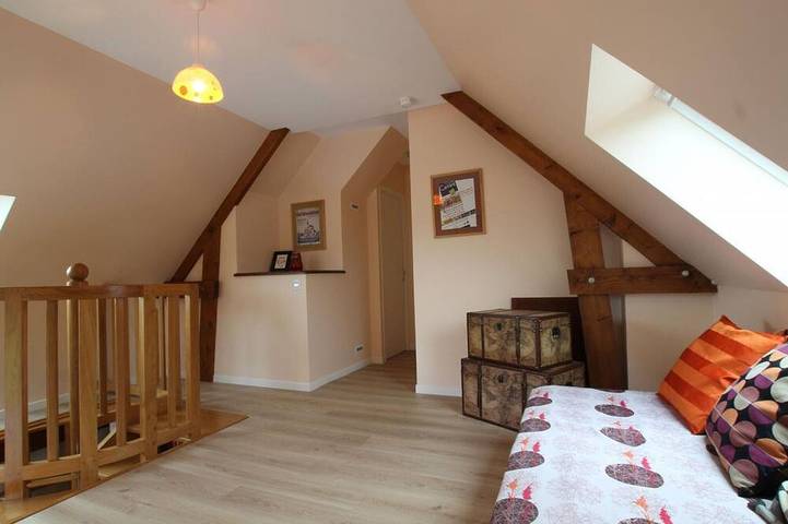 Gîte pour 5 personnes, avec jardin à Champcervon - 3