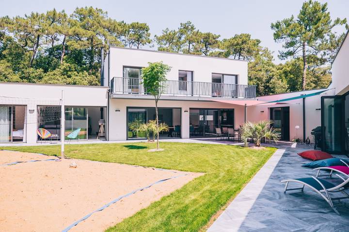 Maison de vacances 'Villa Des Dunes' avec terrasse privée, Wi-Fi et climatisation in La Tranche-sur-Mer, Vendée