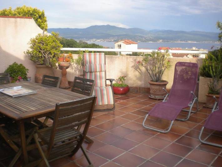 Chambre d’hôte pour 2 personnes, avec Terrasse et Vue à Ajaccio