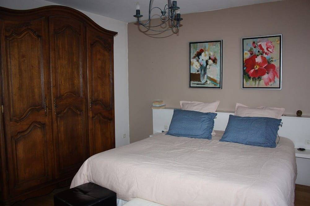 Charming villa with pool house, heated pool, air conditioning in Jacou, Montpellier region