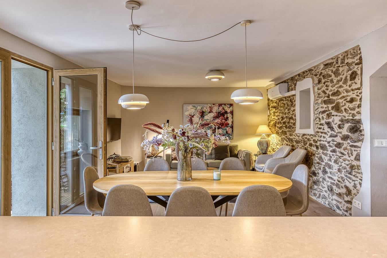 Casa 'Gall' met uitzicht op de bergen, Wi-Fi en airconditioning in Espolla, Upper Empordà
