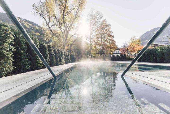 Hôtel pour 4 personnes, avec vue et piscine ainsi que jardin et sauna
