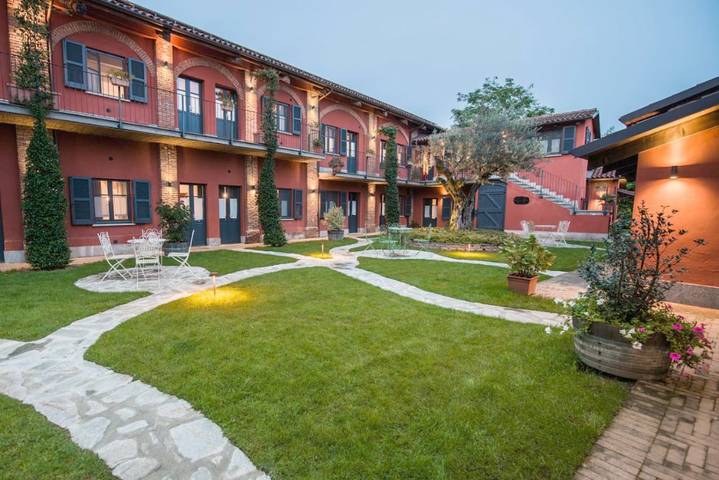 Appartamento per 2 persone, con Terrazza e Giardino nonché Piscina e Panorama a Moncalieri