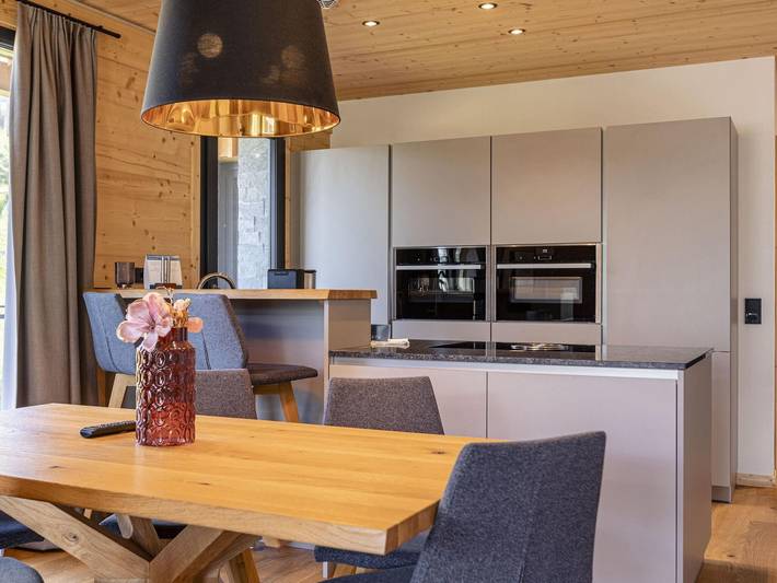 Chalet für 8 Personen, mit Sauna und Whirlpool sowie Balkon an der Turracher Höhe - 4