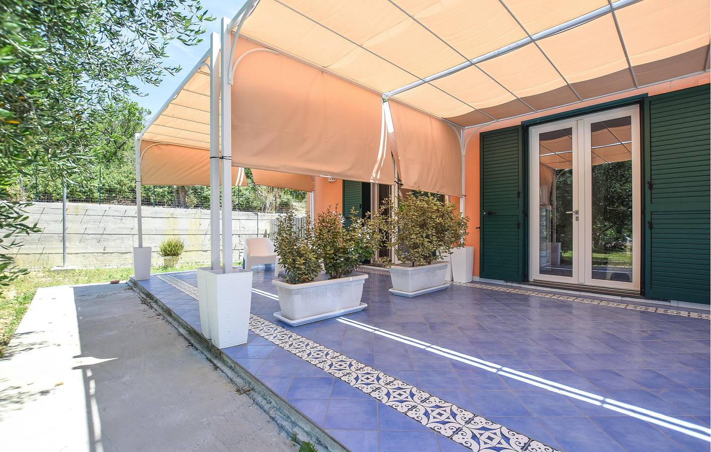 Apartamento acolhedor com vista para o mar, terraço e jardim, perto de Alano in Cilento Coast