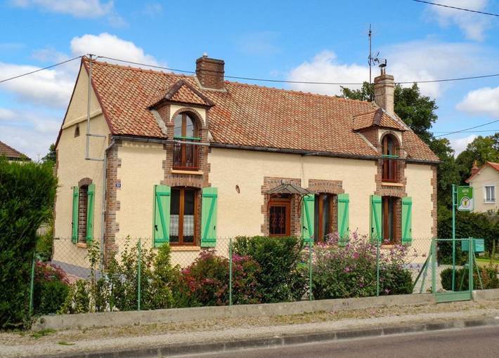 Location de vacances pour 4 personnes, avec jardin et terrasse à Maizières-la-Grande-Paroisse