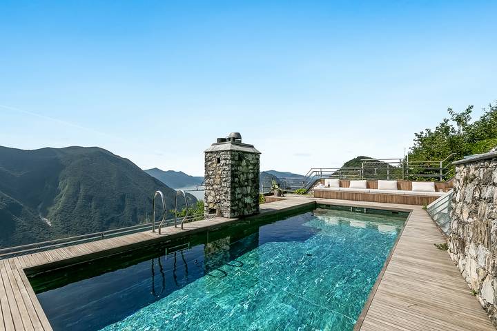 Ferienhaus für 5 Personen, mit Seeblick und Pool sowie Balkon, kinderfreundlich im Tessin