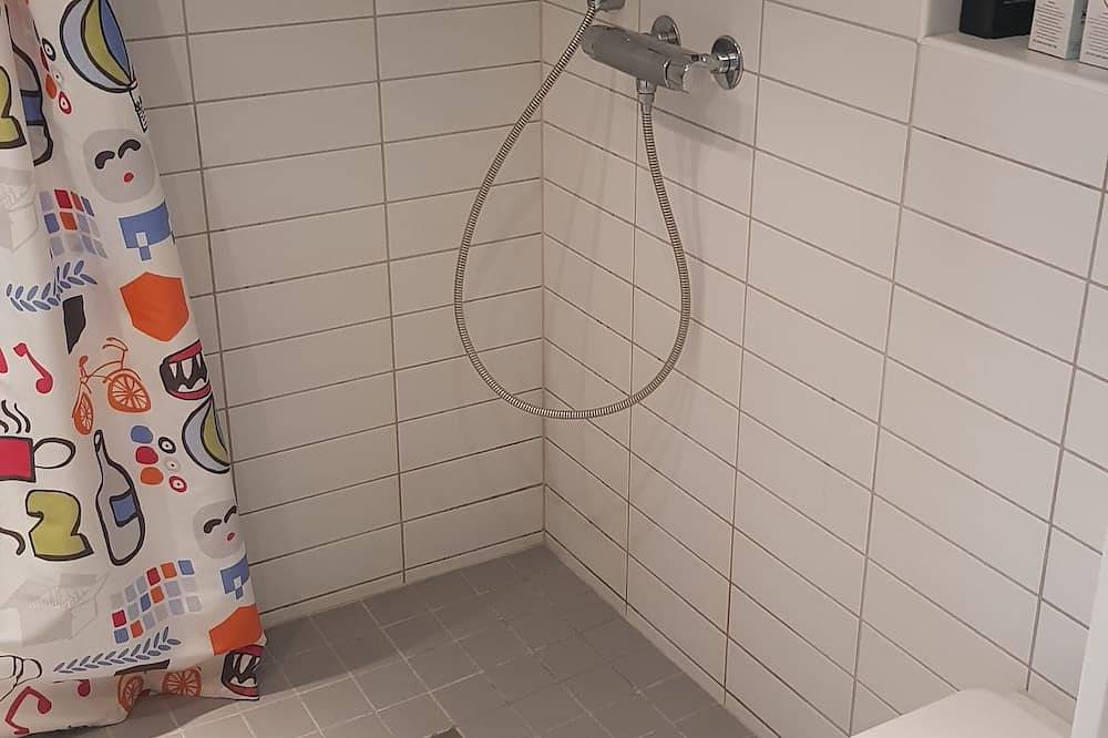 Apartamento entero, 2-bedroom apartment in central Oslo. Located right next to Løren subway in Grünerløkka, Oslo