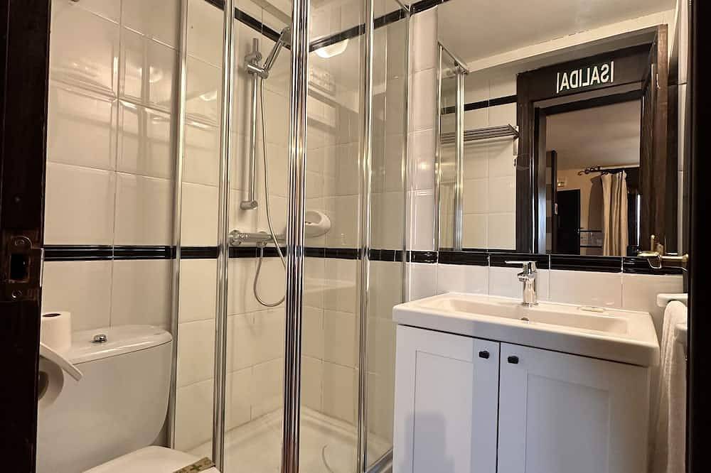 Entire apartment, Estudio en Planta Baja con Todas las Comodidades in Patones, Madrid Province