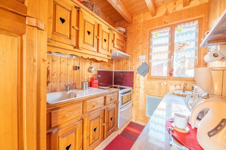 Location de vacances pour 6 personnes, avec piscine ainsi que terrasse et jardin à Saint-Laurent-en-Grandvaux - 4