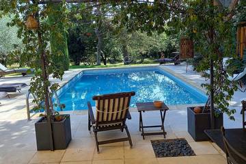 Gîte pour 2 personnes, avec jardin et terrasse, animaux acceptés à Saint-Marcellin-lès-Vaison