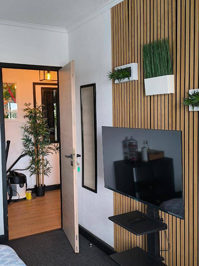 Gîte pour 3 personnes, avec vue et terrasse dans Le Mourillon - 4