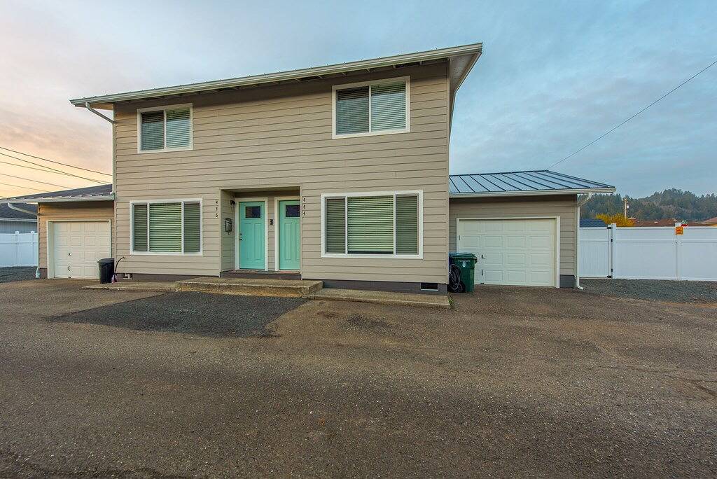 The Salty Duplex (Right Side) in Reedsport, Oregons Küste