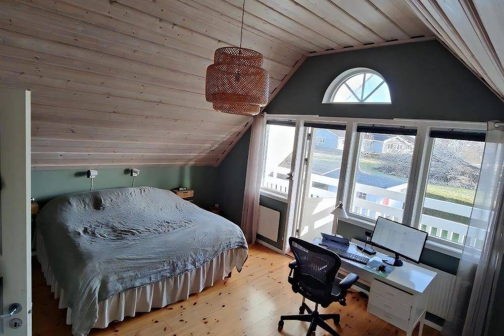 Amazing home in Särö with 5 Bedrooms and Wifi in Kungsbacka, Halland