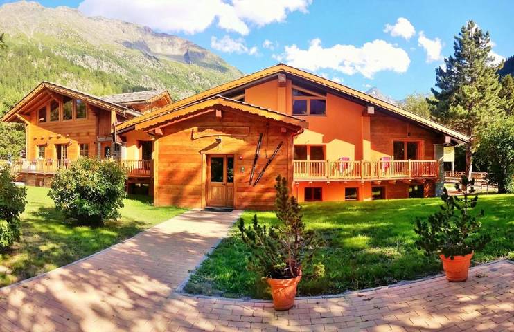 Hôtel pour 2 personnes, avec Terrasse ainsi que Jardin et Vue à La Thuile
