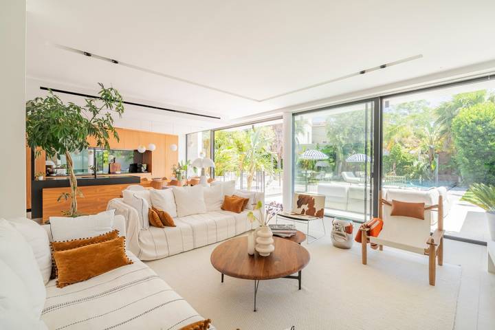 Ferienhaus für 7 Personen, mit Garten und Pool sowie Terrasse in Calanques - 2