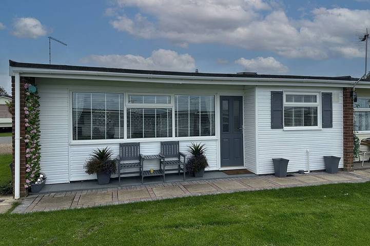 Chalet for 6 people, with terrace, with pets in Hemsby