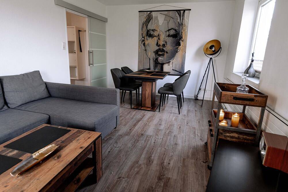Ganze Wohnung, Ferienwohnung direkt an der Geeste, im Zentrum von Bremerhaven in Bremerhaven-Mitte, Bremerhaven