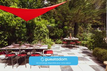 Gîte pour 14 personnes, avec jardin et jacuzzi, adapté aux familles en Vendée