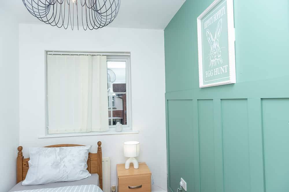 Spacious and Beautiful 4bed house 10mins from Manchester City center  in Manchester, Greater Manchester