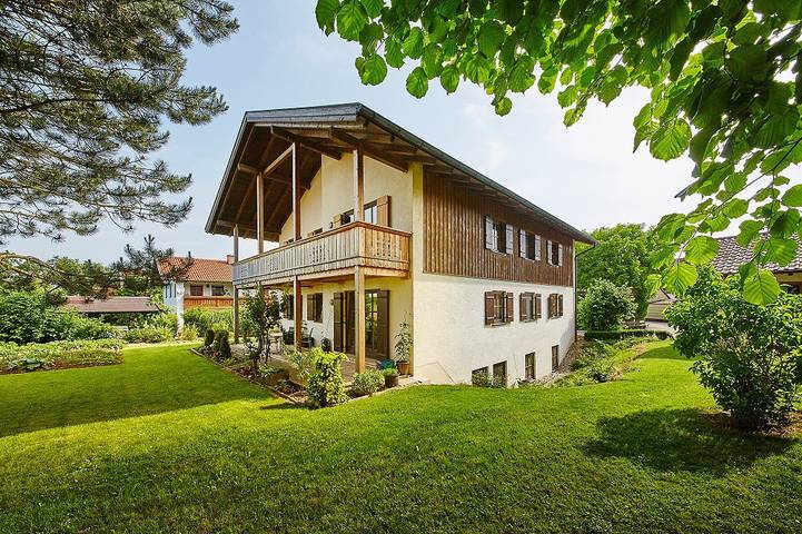 Ferienwohnung für 3 Personen, mit Terrasse und Garten