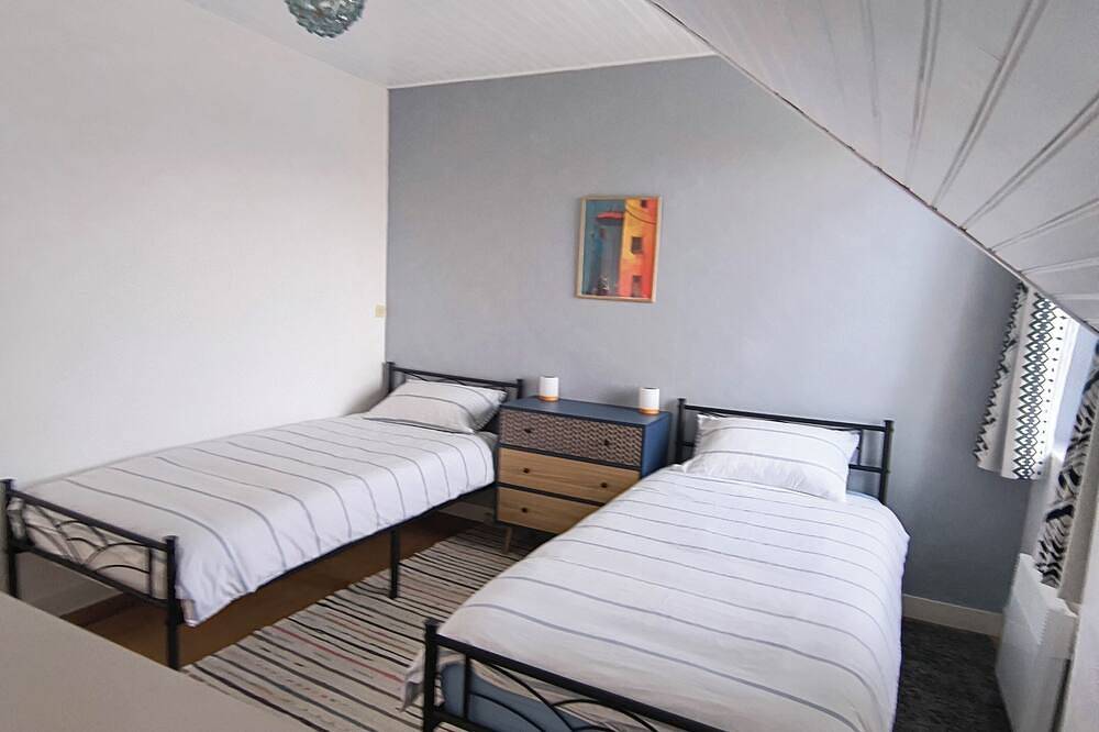 Three bedroom Breton countryside cottage. Family friendly in Collorec, Châteaulin und Umgebung